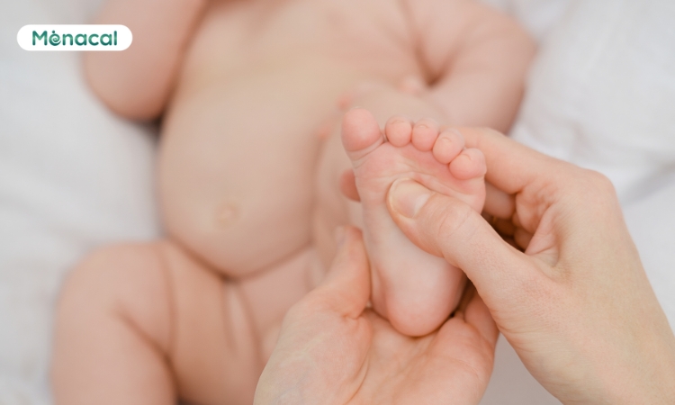 Nắn chân chữa chân vòng kiềng là quan niệm sai lầm