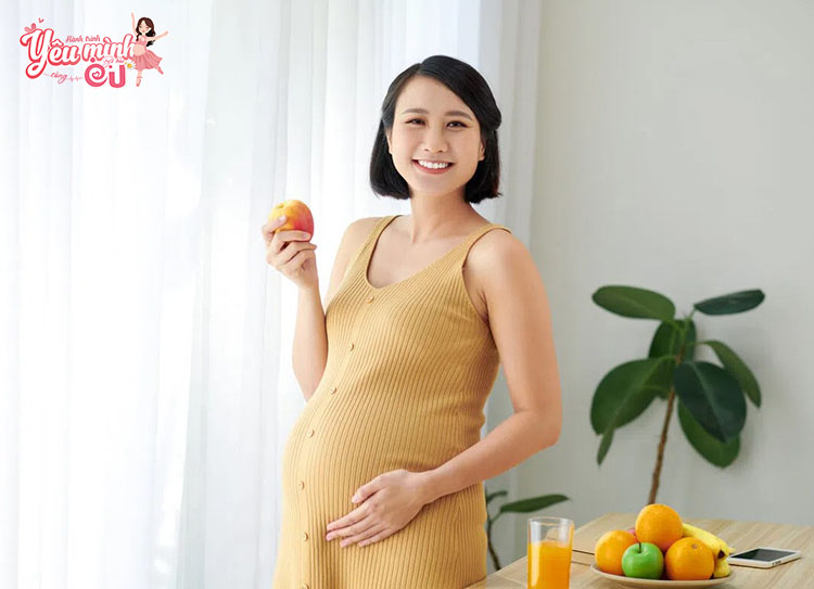 Mẹ bầu ốm nghén có thể giảm bớt khó chịu bằng cách chia nhỏ bữa ăn