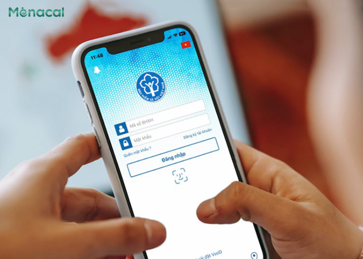 Mẹ có thể tra thông tin về hồ sơ của mình trên ứng dụng VssID